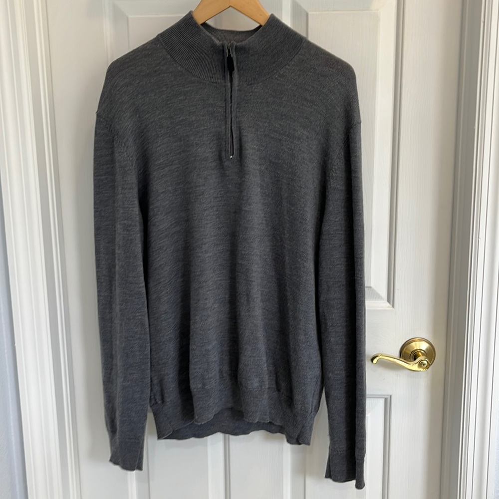 Men’s quarter zip sweater